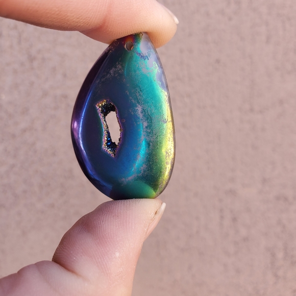 New Oversized Rainbow Hematite Teardrop Pendant. - Picture 4 of 13